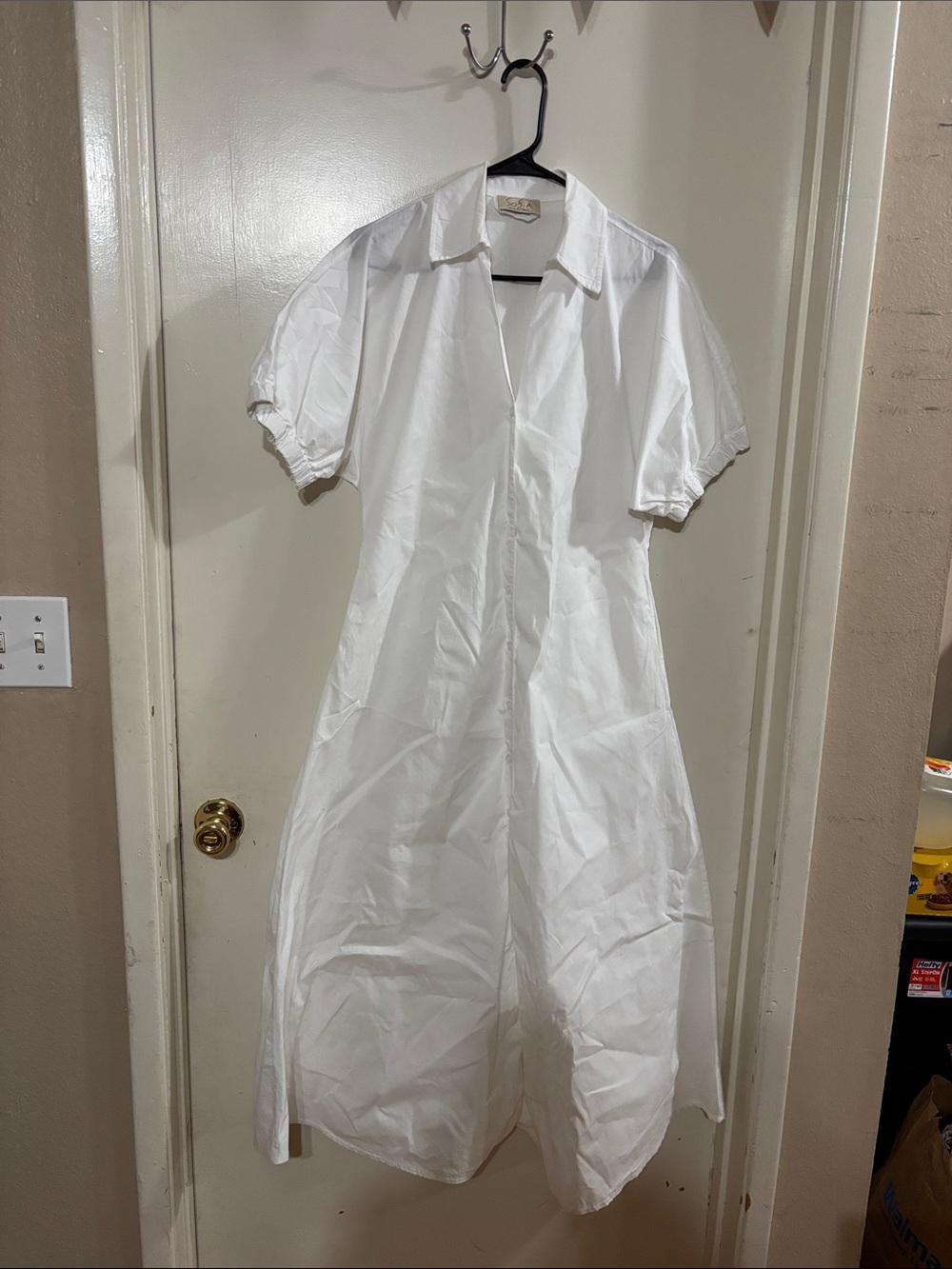 Classic White Maxi Shirt Dress with Short Puff Sleeves